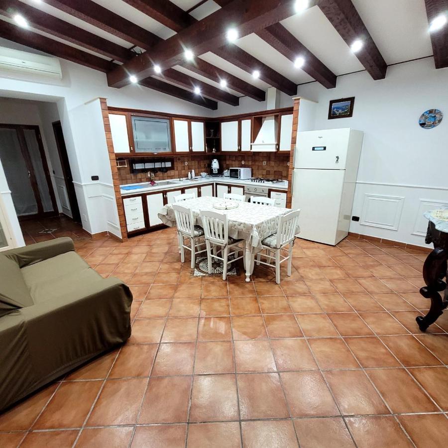 Perry Home ナポリ エクステリア 写真